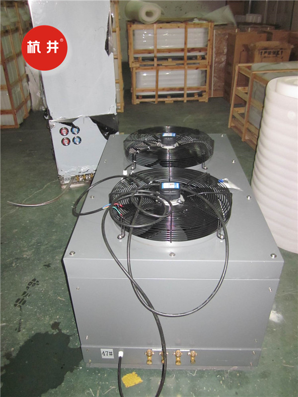 CFTZF100測試房調(diào)溫除濕空調(diào)機(jī)http://www.meili001.cn/tp/twcsj018.jpg